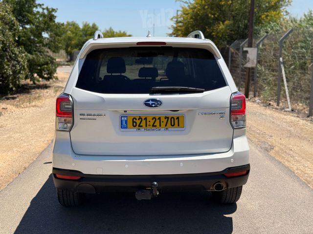 סובארו פורסטר