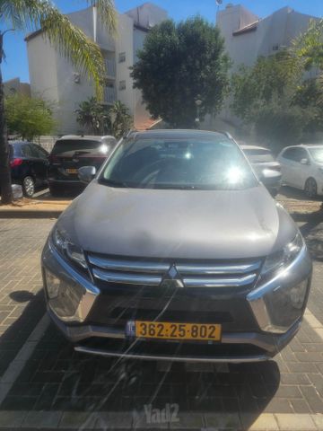 מיצובישי אקליפס קרוס