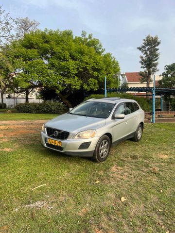 וולוו XC60
