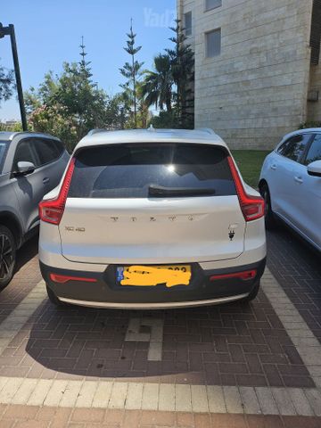 וולוו XC40