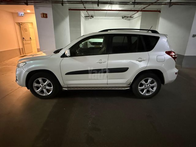 טויוטה RAV4