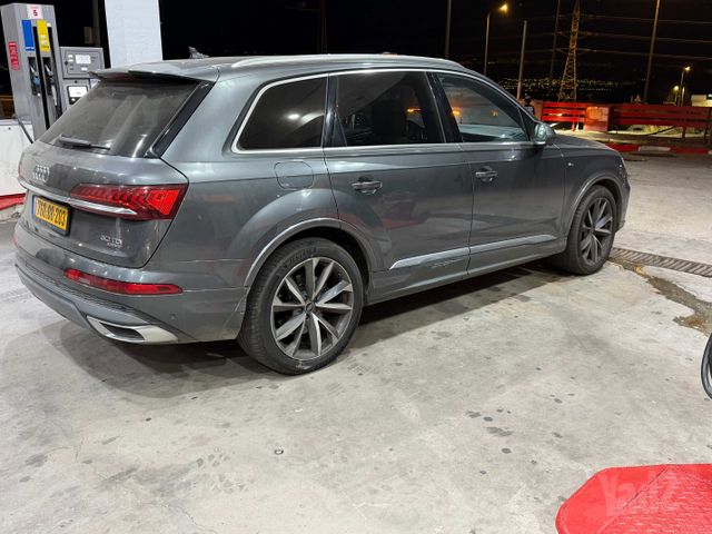 אאודי Q7