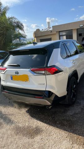מודעת רכב טויוטה RAV4