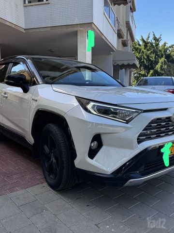 טויוטה RAV4