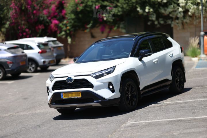 מודעת רכב טויוטה RAV4