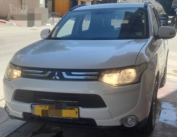 מיצובישי אאוטלנדר