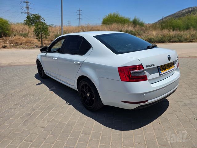 סקודה אוקטביה