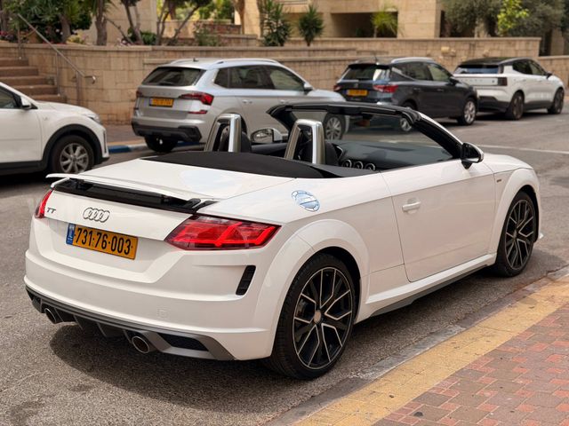 אאודי TT