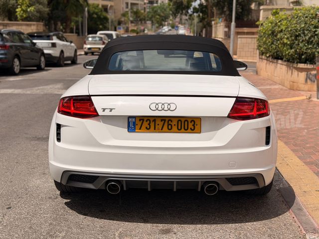 אאודי TT