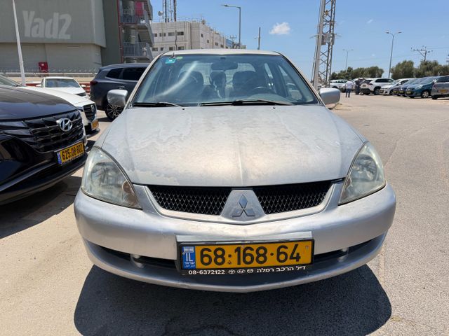 מיצובישי לנסר