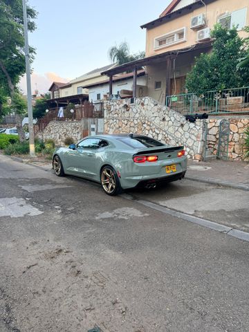 שברולט קאמארו