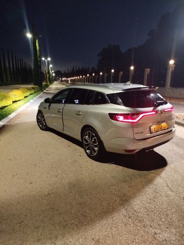 רנו מגאן