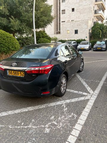 טויוטה קורולה