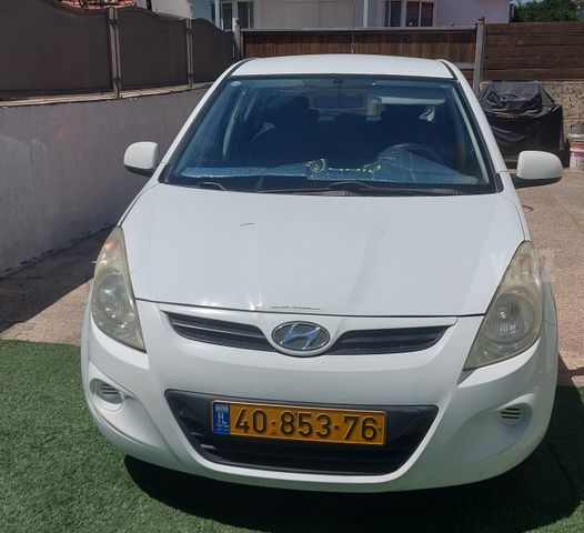 יונדאי i20