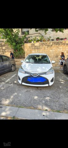 טויוטה יאריס