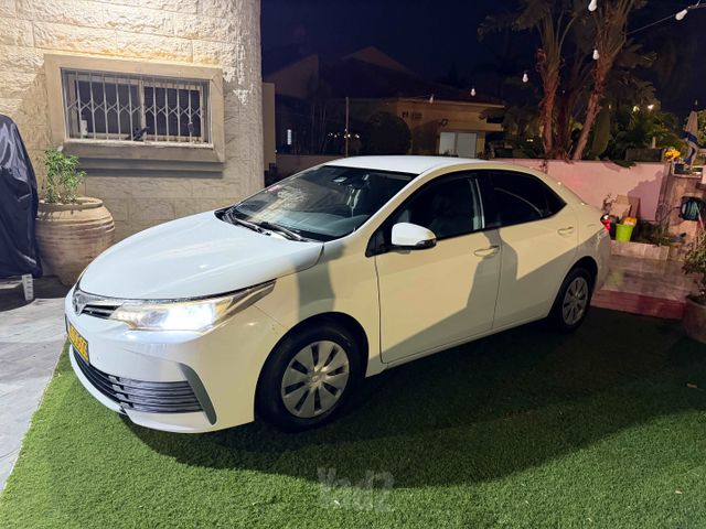 טויוטה קורולה
