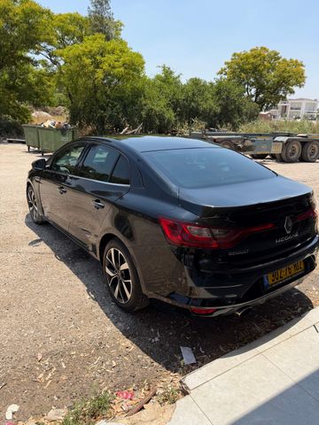 רנו מגאן