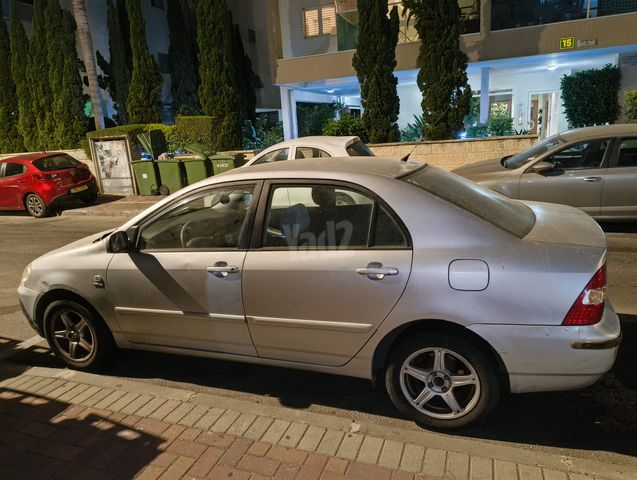 טויוטה קורולה