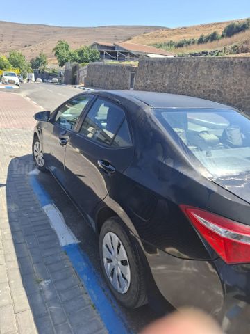 טויוטה קורולה