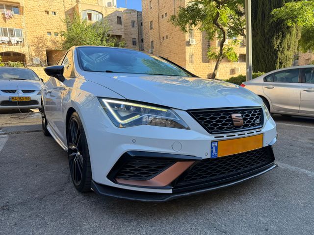 סיאט לאון