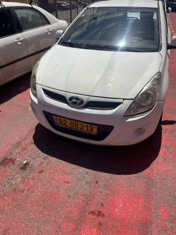 מודעת רכב יונדאי i20