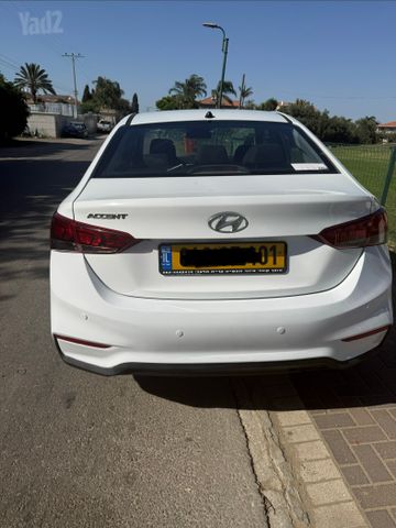יונדאי אקסנט i25