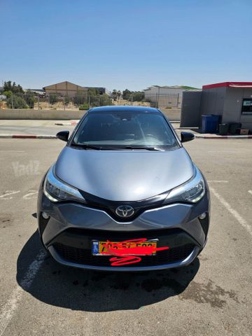 טויוטה C-HR