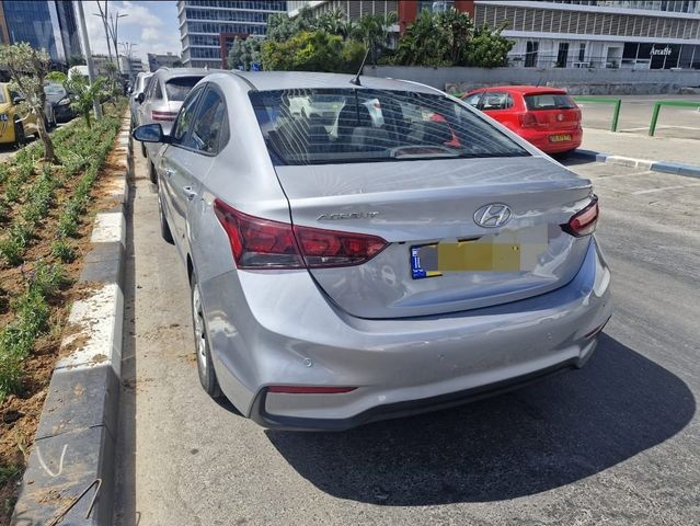 יונדאי אקסנט i25
