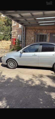 יונדאי אקסנט i25