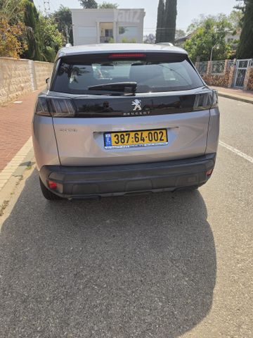 פיג'ו 3008