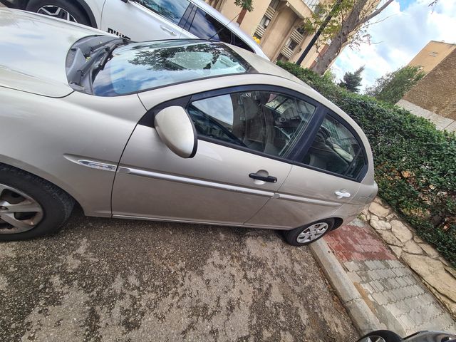 יונדאי אקסנט i25