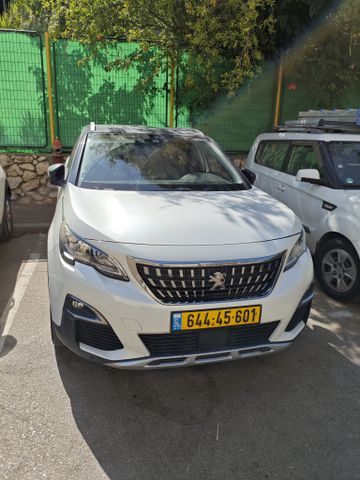 פיג'ו 3008