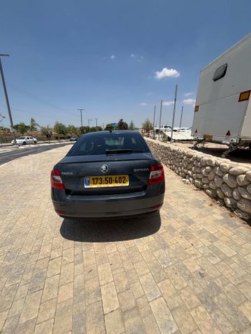 סקודה אוקטביה