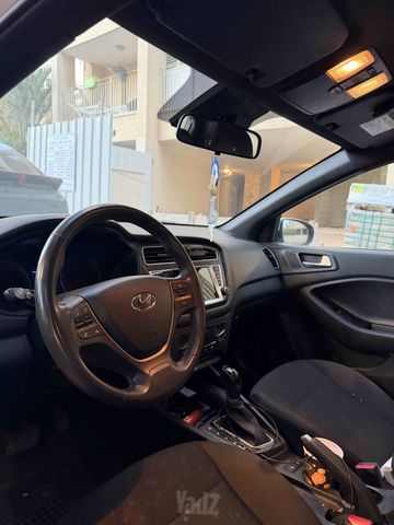 יונדאי i20