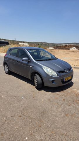 יונדאי i20