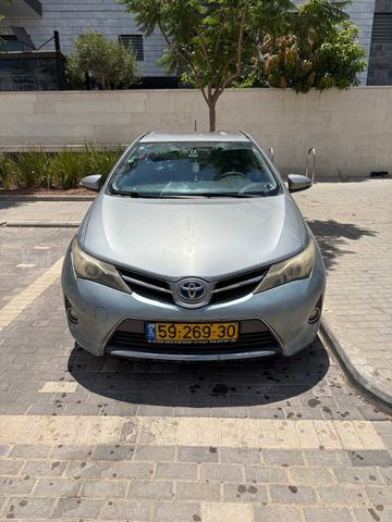 טויוטה אוריס