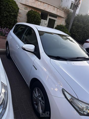 טויוטה אוריס