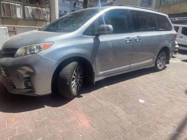 מודעת רכב טויוטה סיינה