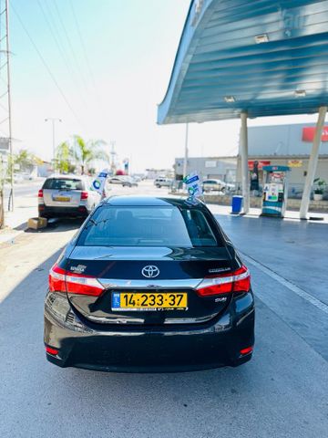 טויוטה קורולה