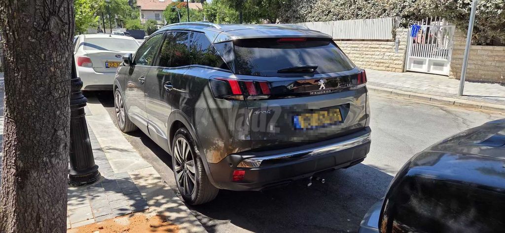 פיג'ו 3008