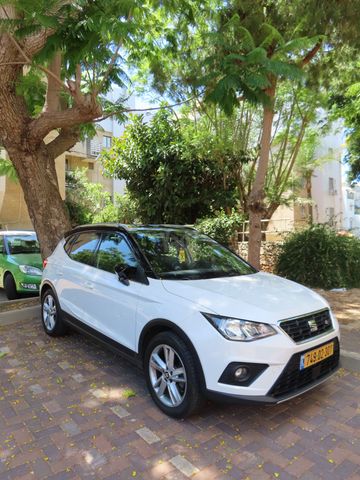 מודעת רכב סיאט ארונה