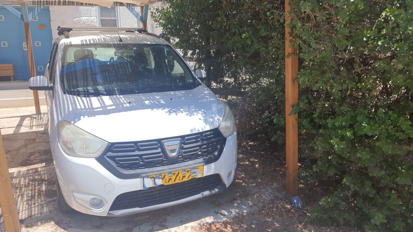 מודעת רכב דאצ'יה לודג'י