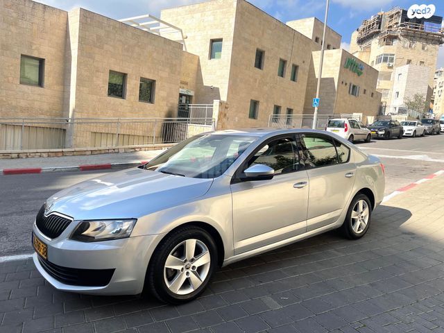 סקודה אוקטביה