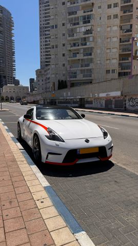 ניסאן 370Z