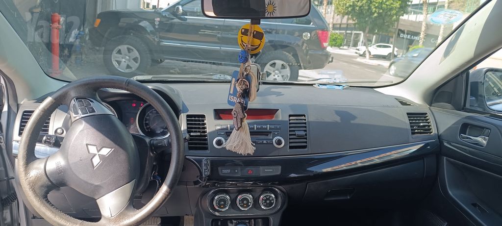 מיצובישי לנסר