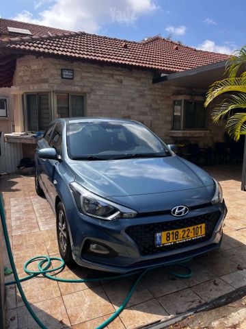 יונדאי i20