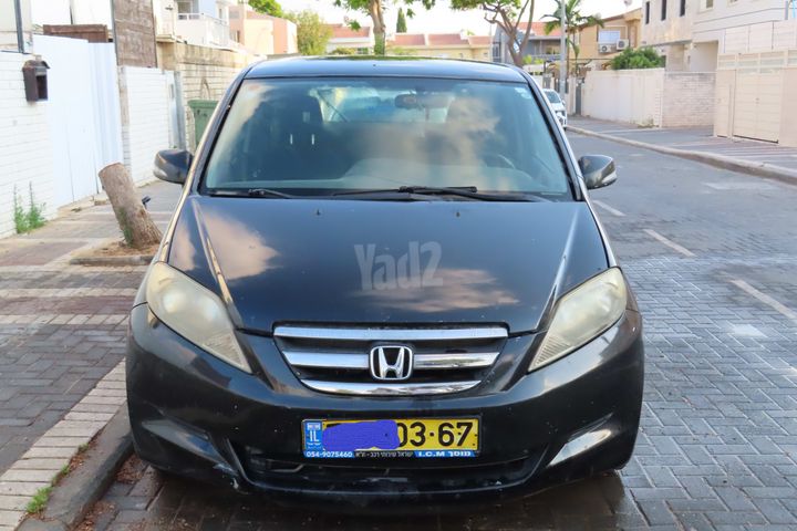 מודעת רכב הונדה FR-V