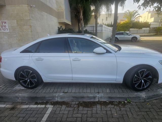 אאודי A6