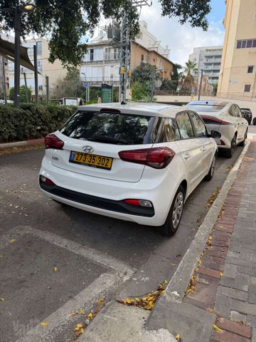 יונדאי i20