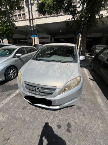 מודעת רכב הונדה FR-V
